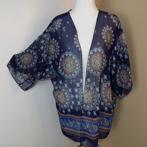 Beach Cover-Up / Kimono / Mandala Designs - Picture 6 of 13